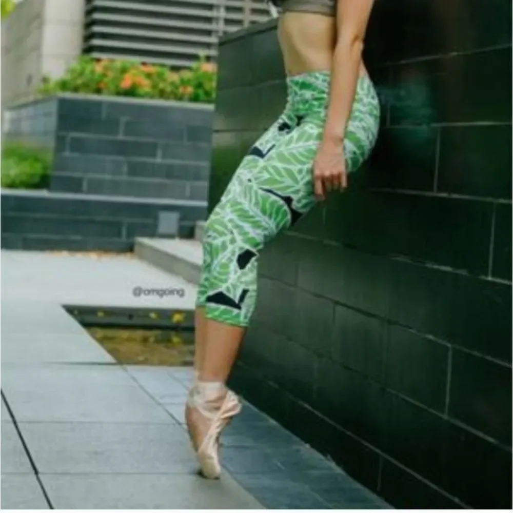 ALO YOGA High Waist Airbrush Leggings